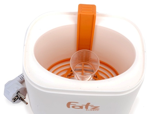 Máy cần được loại bỏ cặn canxi sau mỗi 4 tuần sử dụng để lớp cặn này không làm giảm hiệu quả của máy hâm nóng sữa mẹ nhung-luu-y-quan-trong-khi-su-dung-may-ham-sua-fatz-3.jpg (45 KB)